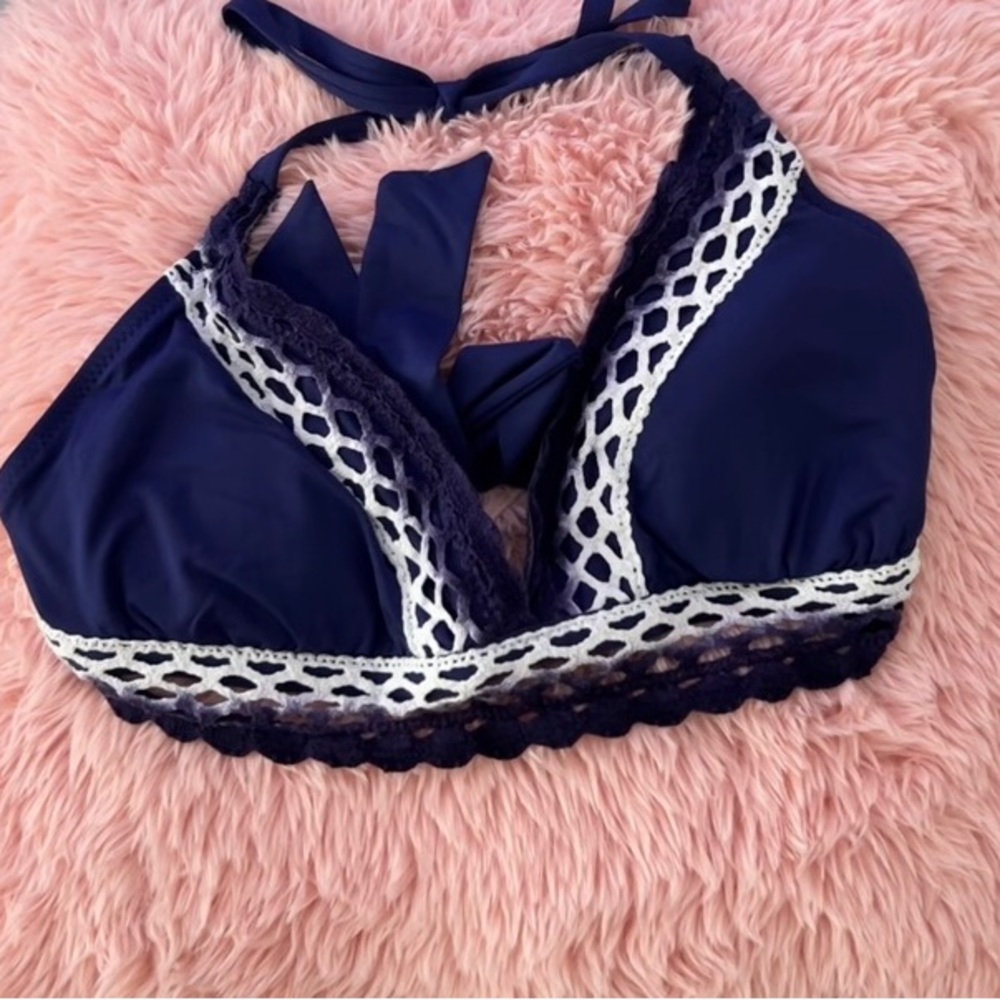 Swim wear